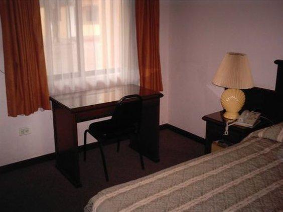 Maria Luisa Inn & Suites Juarez  Szoba fotó