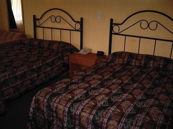 Maria Luisa Inn & Suites Juarez  Szoba fotó