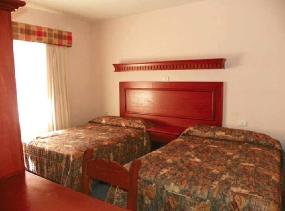 Maria Luisa Inn & Suites Juarez  Kültér fotó